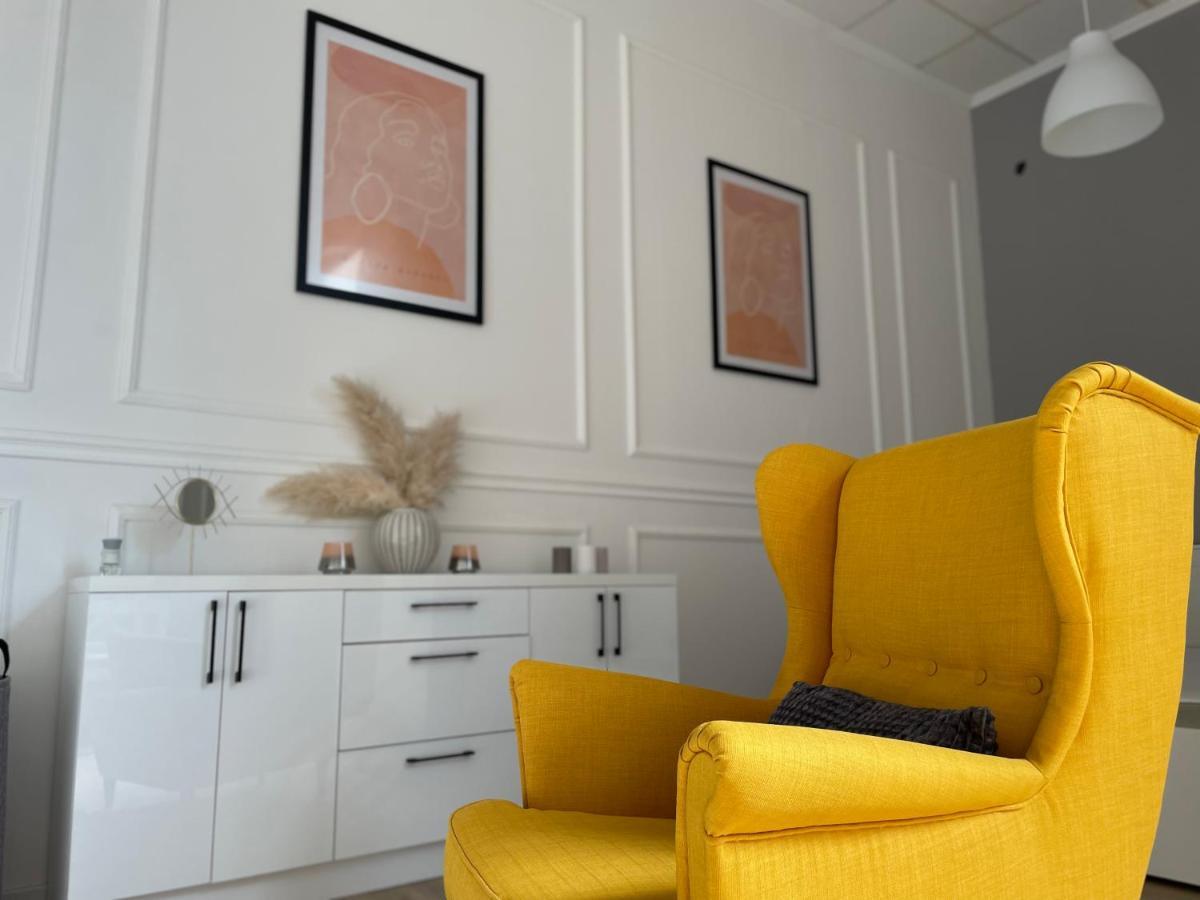 Apartments Tema Сомбор Екстериор снимка