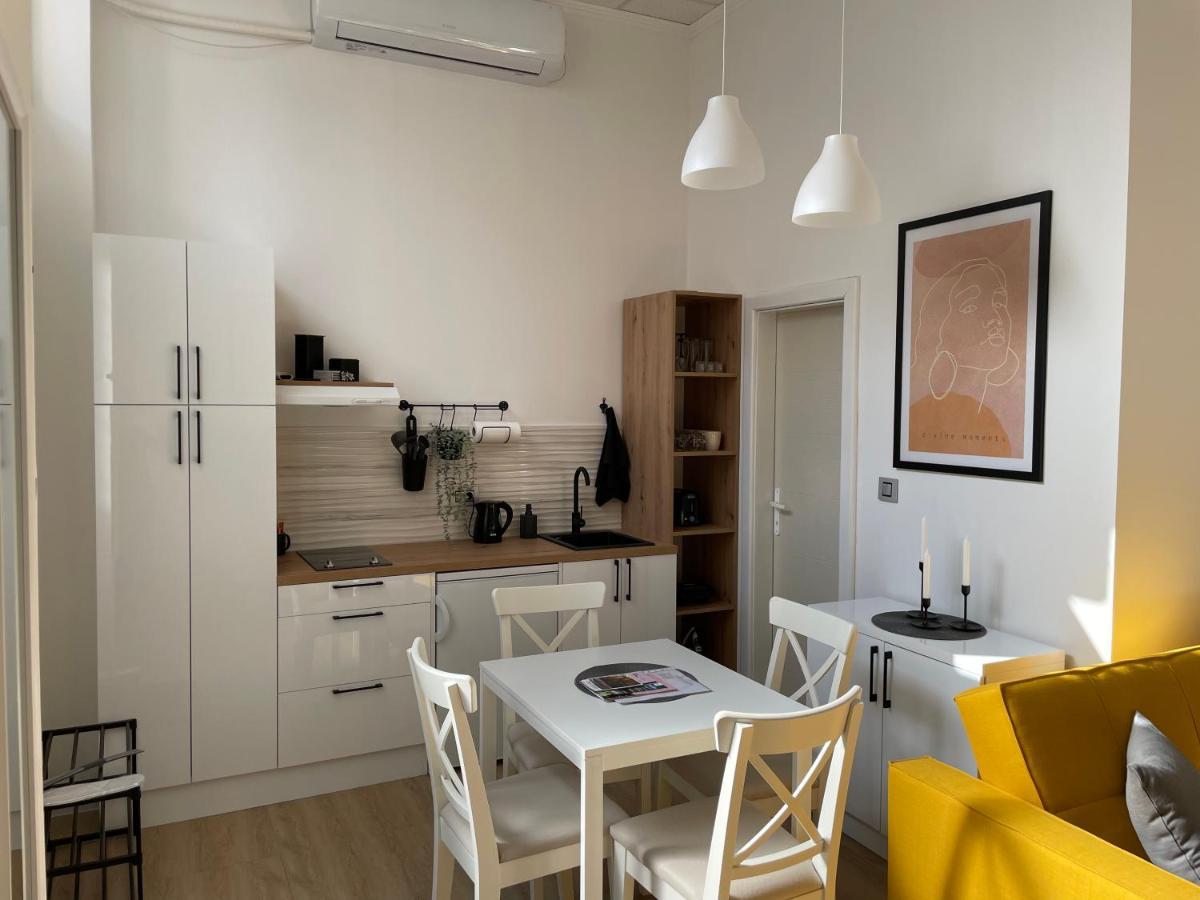 Apartments Tema Сомбор Екстериор снимка