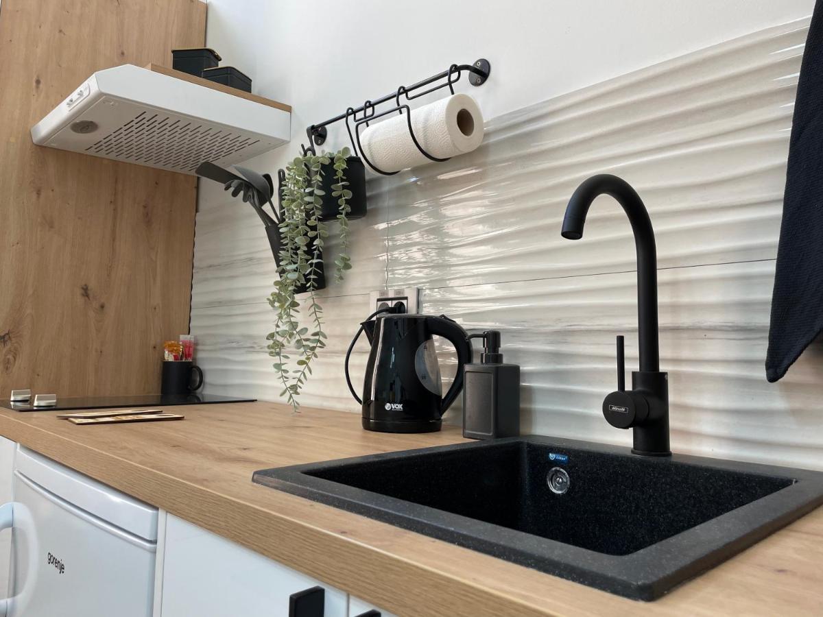Apartments Tema Сомбор Екстериор снимка
