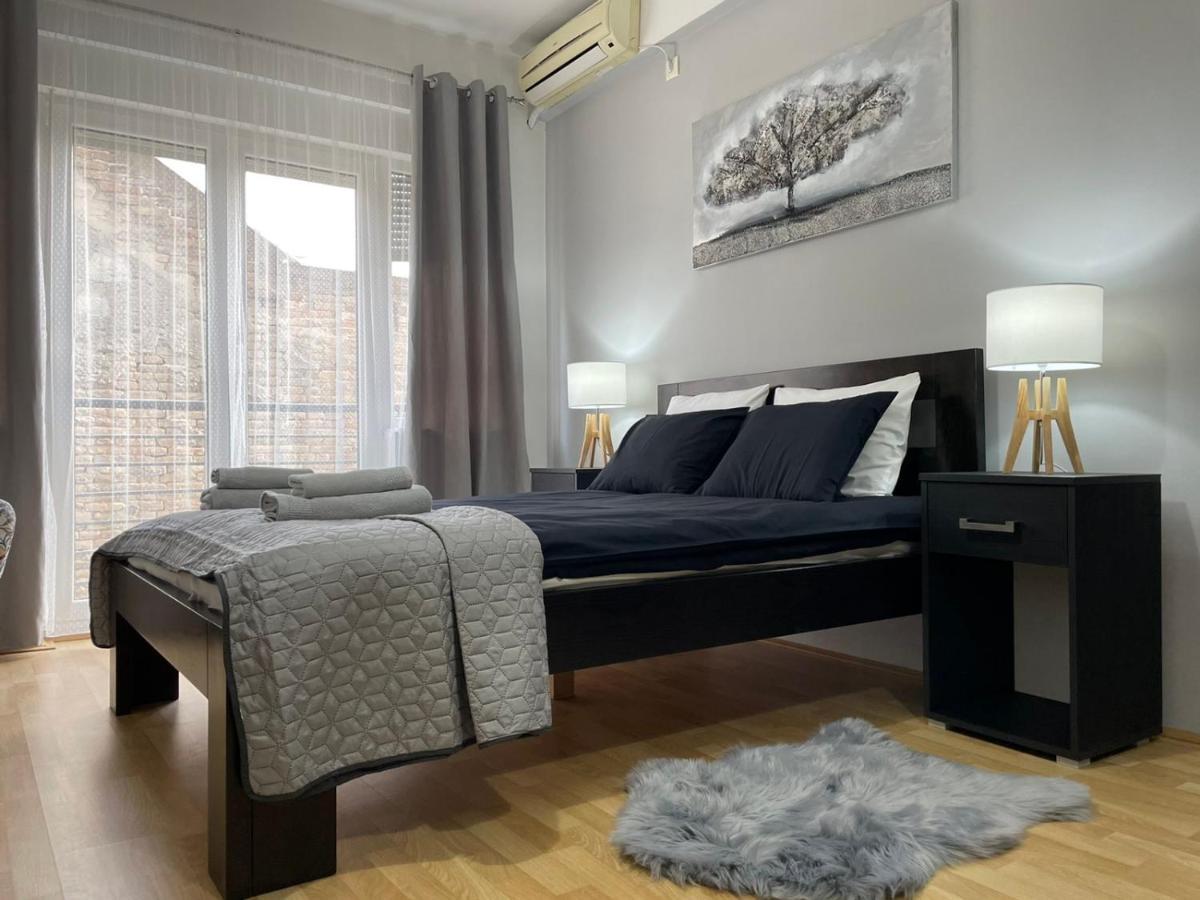 Apartments Tema Сомбор Екстериор снимка