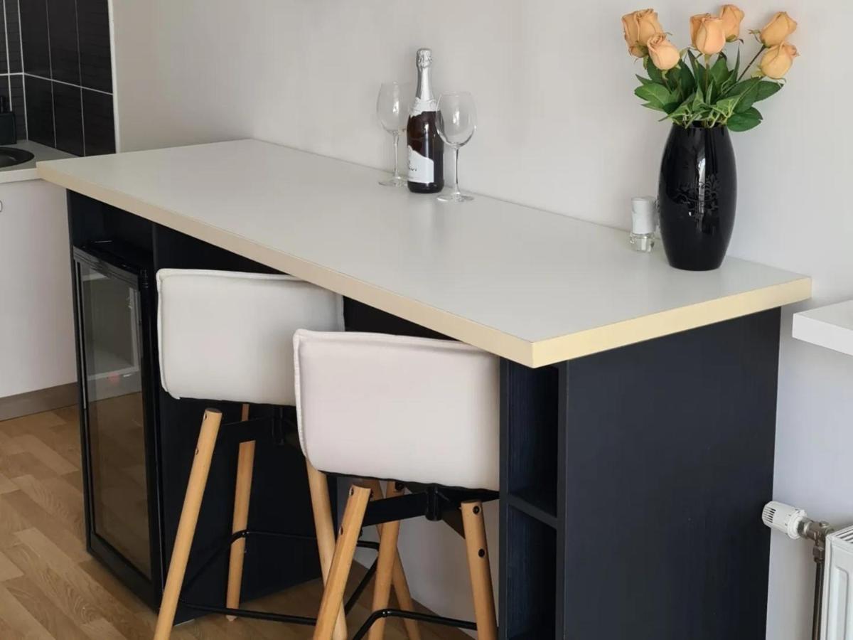Apartments Tema Сомбор Екстериор снимка